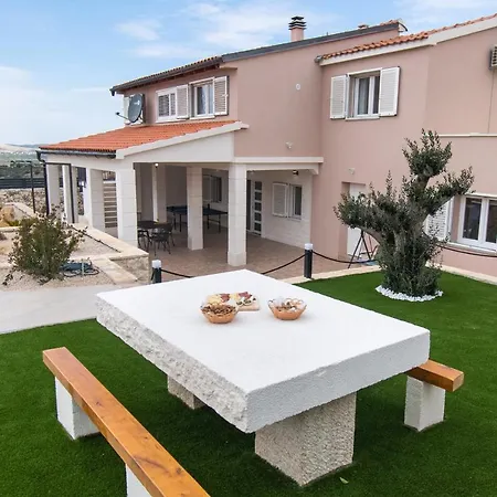 Villa Natura Piedra *