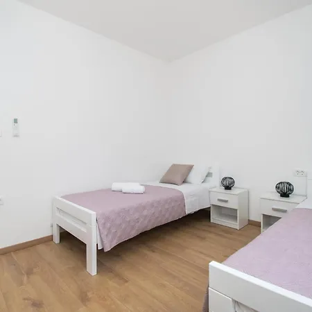 Natura Piedra Villa *