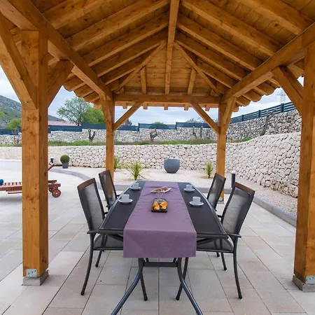 Natura Piedra * Slivno (Sibenik-Knin)