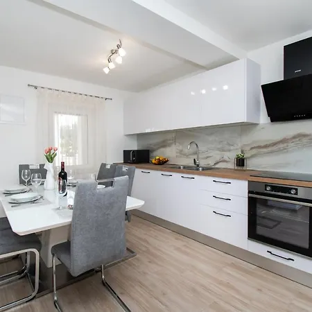 Natura Piedra Slivno (Sibenik-Knin)