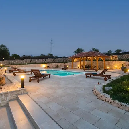 Natura Piedra * Slivno (Sibenik-Knin)