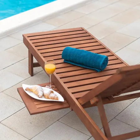 Natura Piedra * Slivno (Sibenik-Knin)