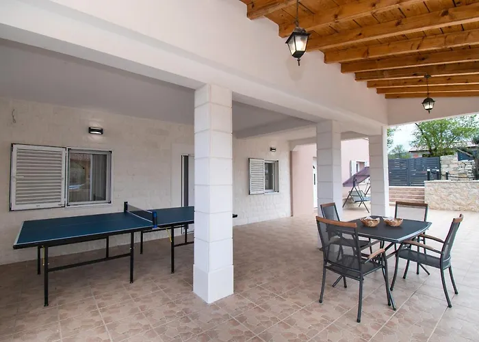 Natura Piedra * Slivno (Sibenik-Knin)