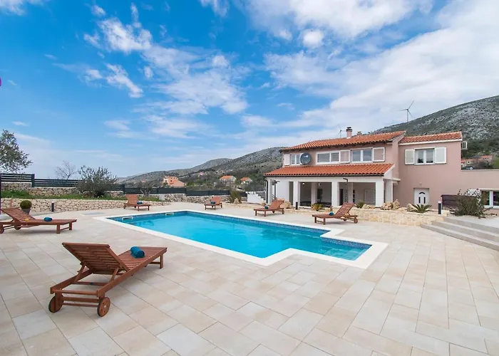 Natura Piedra Slivno (Sibenik-Knin)