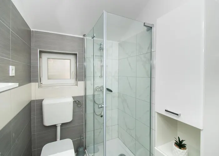 Natura Piedra * Slivno (Sibenik-Knin)